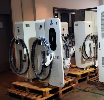좋은 가격 120kW 듀얼 총 전기 자동차 충전기 바닥 빠른 충전자 사용자 정의 온라인으로
