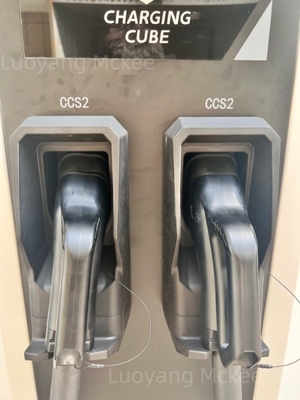 우리 EV 충전소의 일부 부품 워크샵 현대 120KW 통합 듀얼-건 DC 전기 차량 충전소 CCS2 GBT 상업용 전기 차량 빠른 충전 스파일