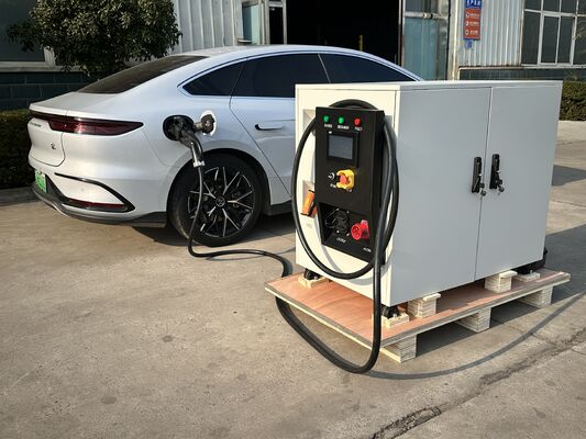 좋은 가격 120kW 100kWh 모바일 EV 충전기 액체 냉각 휴대용 에너지 저장 DC 고속 충전소 온라인