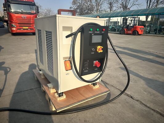 좋은 가격 60kW 65kWh 모바일 EV 충전기 액체 냉각 휴대용 에너지 저장 DC 고속 충전소 온라인